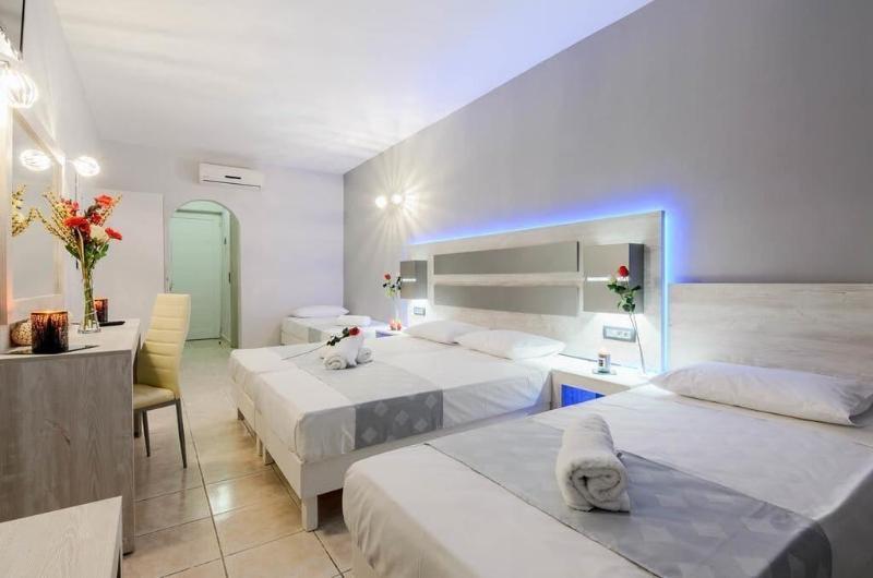 Savvas-deval (adults Only) Laganas