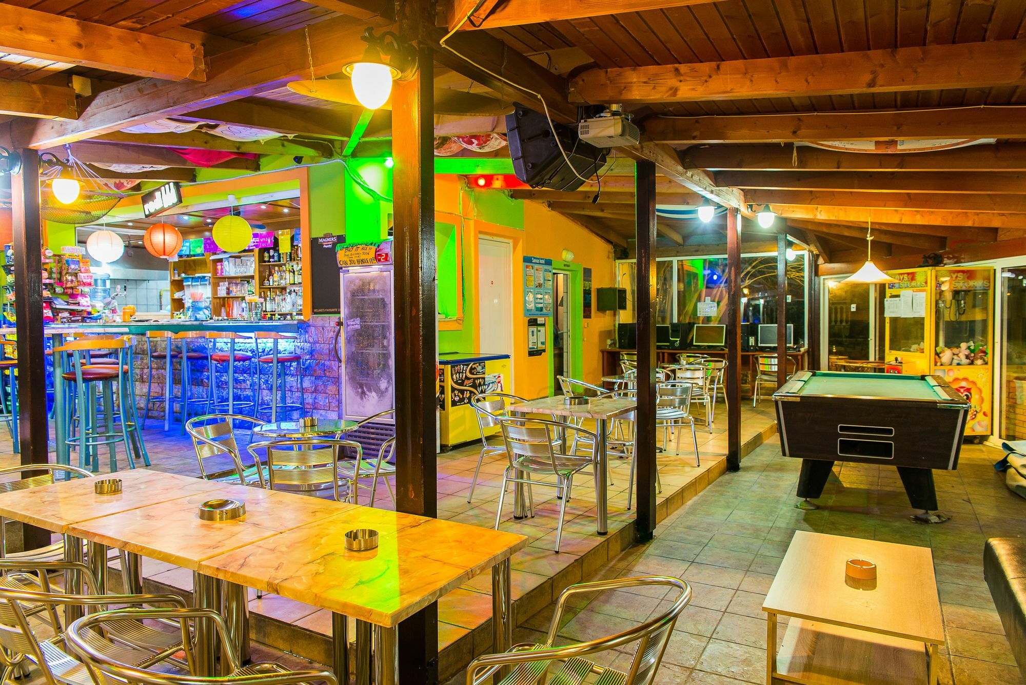 Savvas-deval (adults Only)